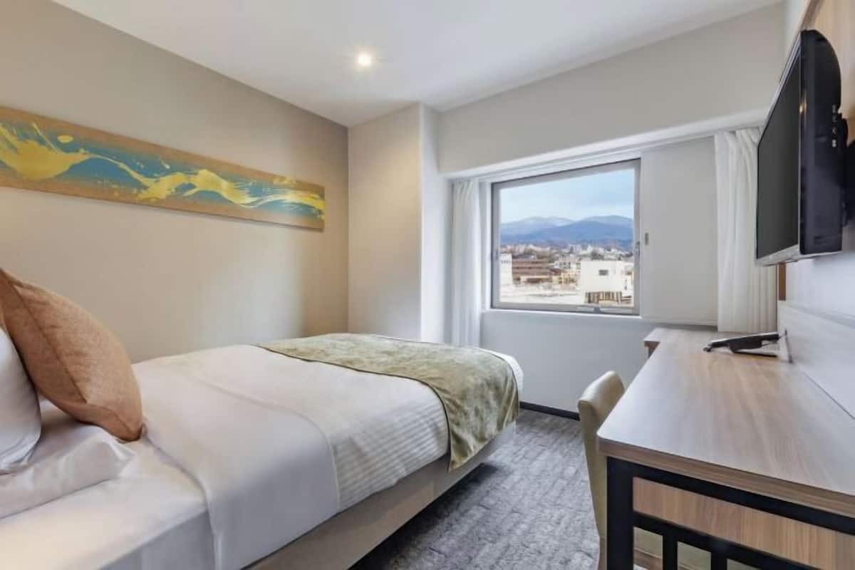 In-room safe, desk, free WiFi, bed sheets