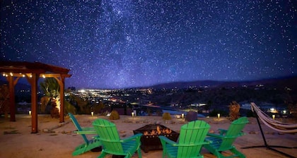 4BR Hilltop House - Hot Tub, Amazing View & Bocce