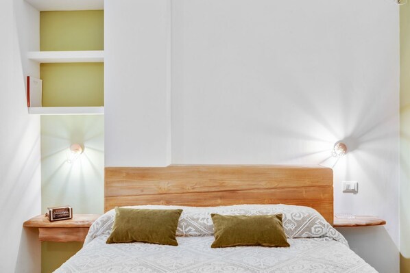 1 habitación, tabla de planchar con plancha, wifi y ropa de cama 
