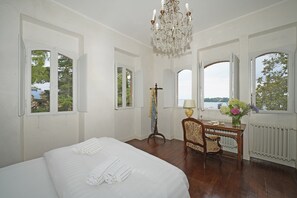 5 Schlafzimmer, Zimmersafe, Bügeleisen/Bügelbrett, kostenloses WLAN