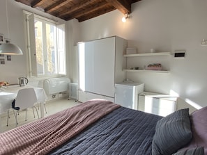 1 camera, ferro/asse da stiro, Wi-Fi gratuito, lenzuola