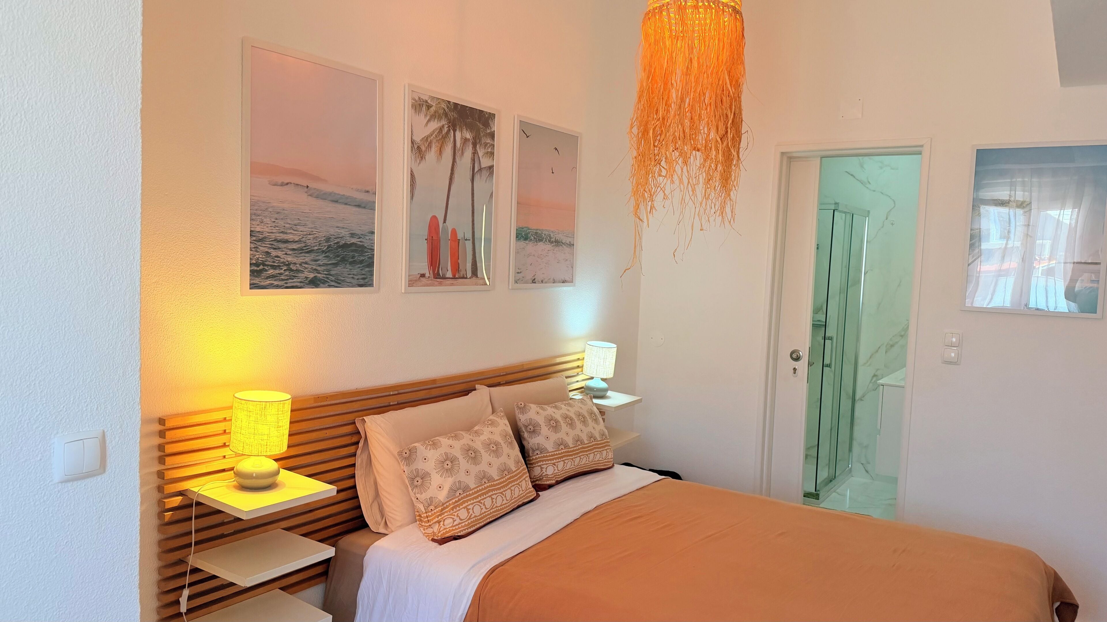 1 Schlafzimmer, Schreibtisch, Bügeleisen/Bügelbrett, Reisekinderbett