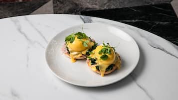 Free daily cooked-to-order breakfast