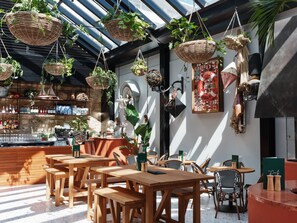 3 bars/lounges, lobby lounge - InterContinental Sorrento Mornington Peninsula by IHG (Sorrento)