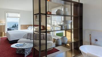 Premium Room, 1 King Bed (Heritage Wing)