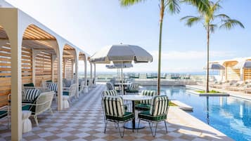 3 quầy bar/khu lounge, lounge tại sảnh