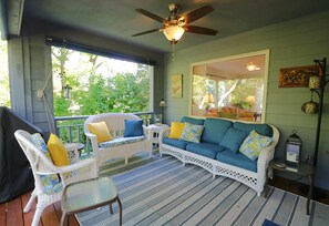 Living area - Beautiful multi-family home ideal for gathering on Chautauqua's North end! (Chautauqua)