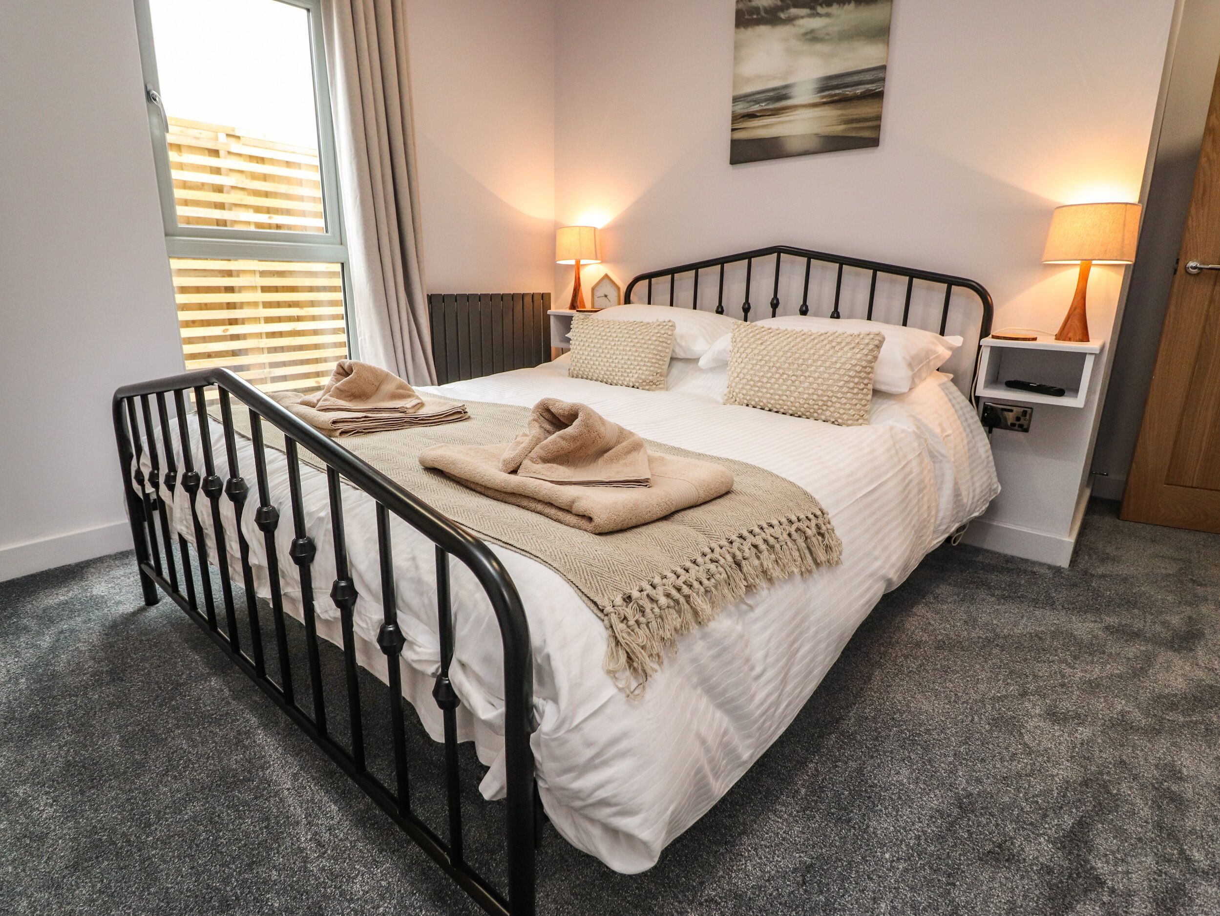 4 bedrooms, individually decorated, individually furnished, free WiFi