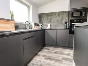 คอทเทจ | ครัวส่วนตัว | ตู้เย็น, เครื่องล้างจาน, กาต้มน้ำไฟฟ้า, เตาปิ้งขนมปัง