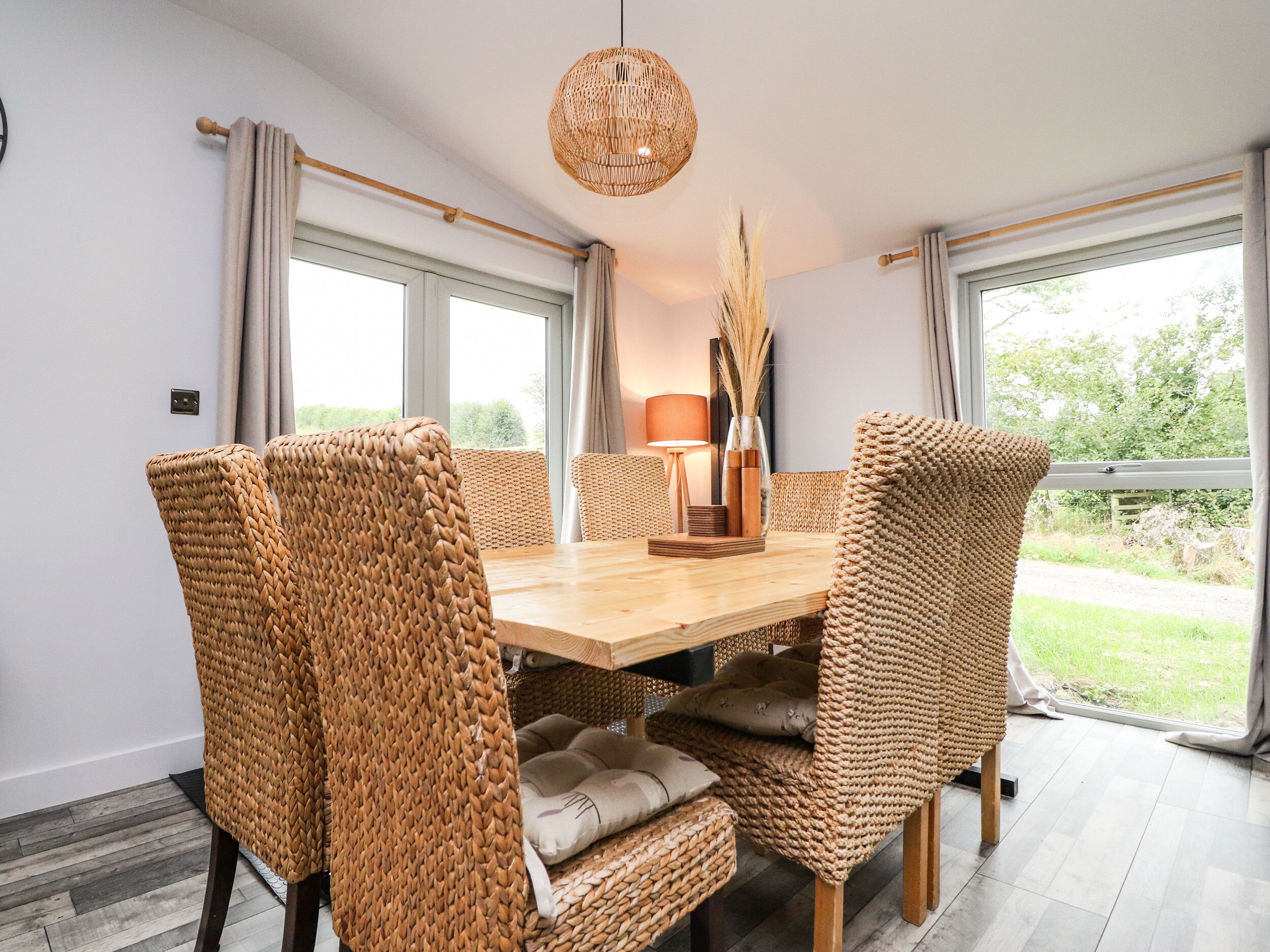 Cottage | Private kitchen | Fridge, dishwasher, electric kettle, toaster