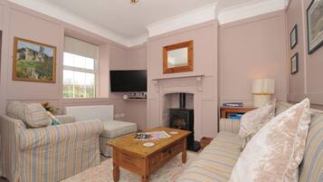 Cottage | Living area