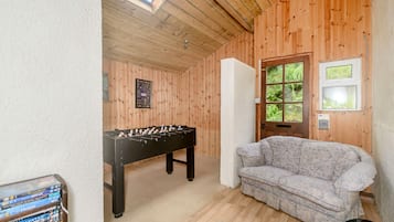 Cottage | Living room | DVD player