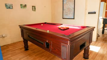 Cottage | Game room