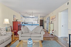 Téléviseur, foyer, lecteur de DVD