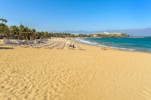 Beach nearby - Lanzahost "Casa Cala" (Costa Teguise)