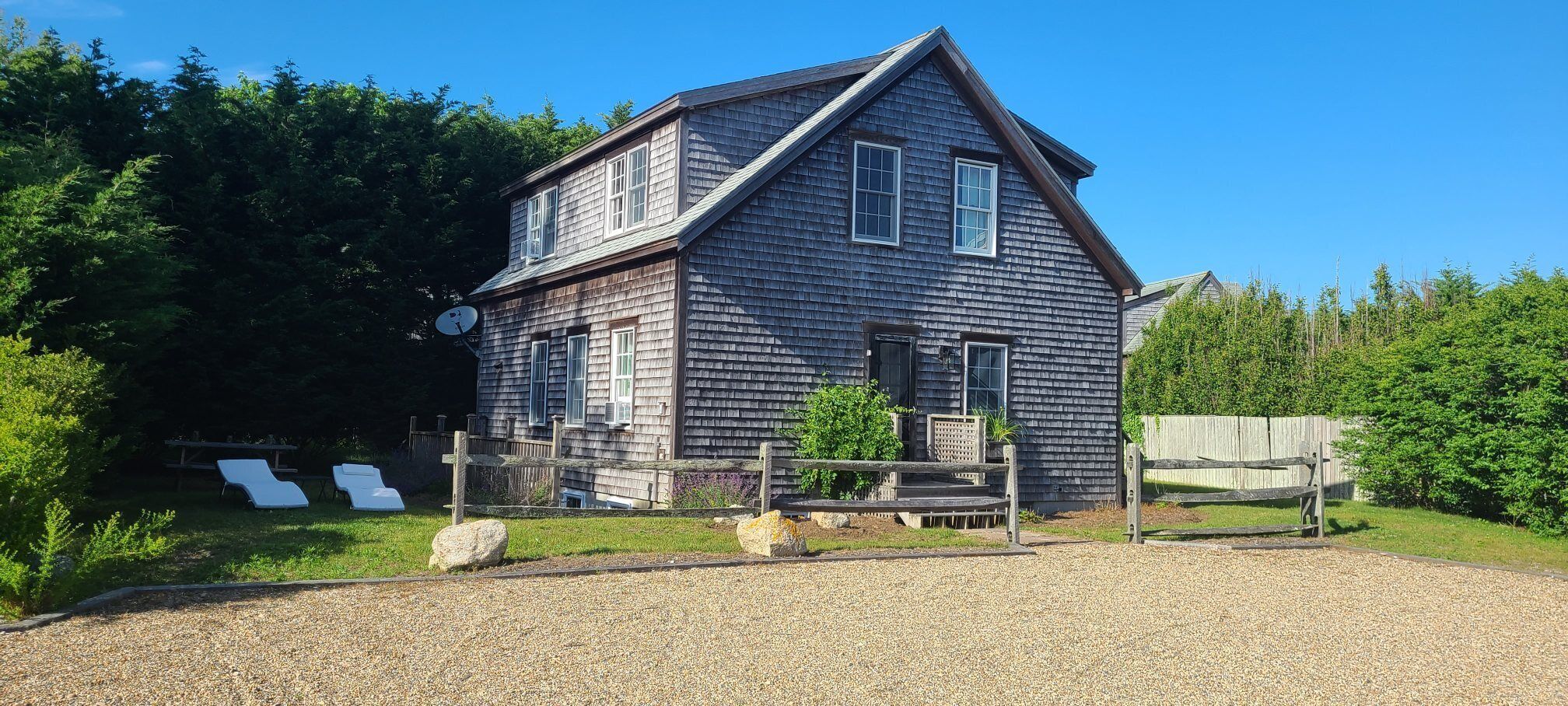 Just remodeled four bedroom home close to Town