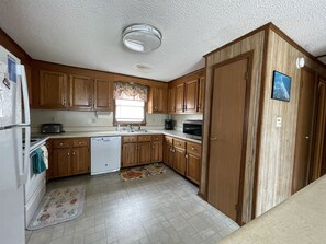 平房, 5 間臥室 | 私人廚房 | 電冰箱