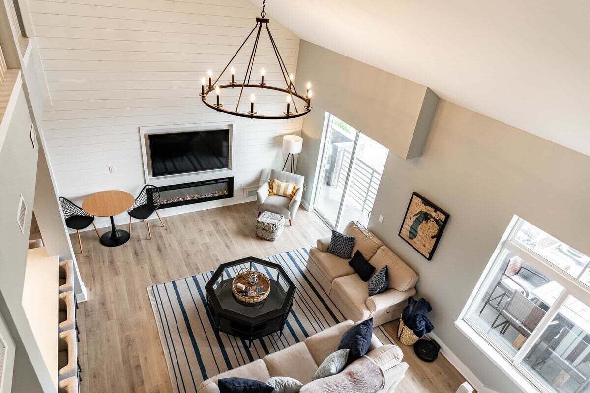 Smart TV, fireplace, offices