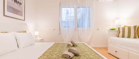 1 bedroom, iron/ironing board, free WiFi