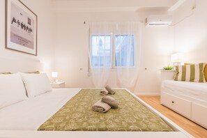 City Apartment, 1 Double Bed with Sofa bed | 1 bedroom, iron/ironing board, free WiFi