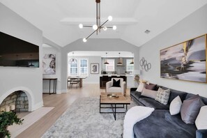 Unclassified image, 2 of 41, button