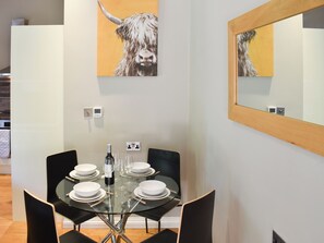 Dining - 2 bedroom accommodation in Dalton-in-Furness, near Ulverston (Dalton-in-Furness, near Ulverston)