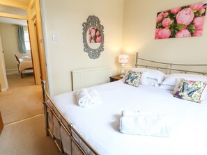 Cottage | Interior - Maple Cottage (Broadway)