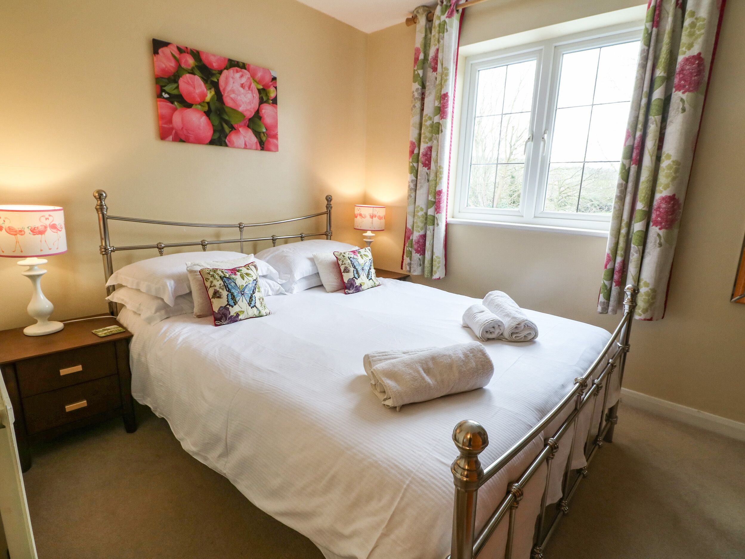 Cottage | 2 bedrooms, individually decorated, individually furnished, free WiFi