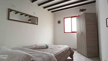 2 bedrooms, free WiFi, bed sheets, wheelchair access