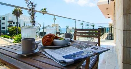 Phaedrus Living: Seaside Luxury Flat Athina 21