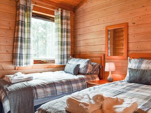 3 عدّة غرف نوم وواي فاي مجانًا وملاءات أسرّة