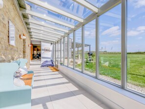 Interior - 5 bedroom accommodation in Burford (Burford)