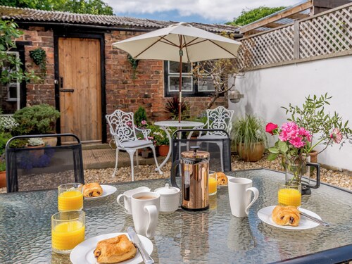 4 bedroom accommodation in Rainton, near Thirsk