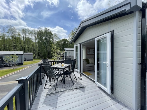 Luxurious and Cosy Holiday Lodge in the New Forest National Park