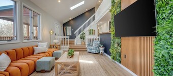 Private Pool- Hot Tub- Playground- Fire Pit- Fenced In Backyard- Pets!