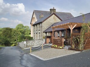 Exterior - 2 bedroom accommodation in Penrhiwllan, near Llandysul (Penrhiwllan, near Llandysul)