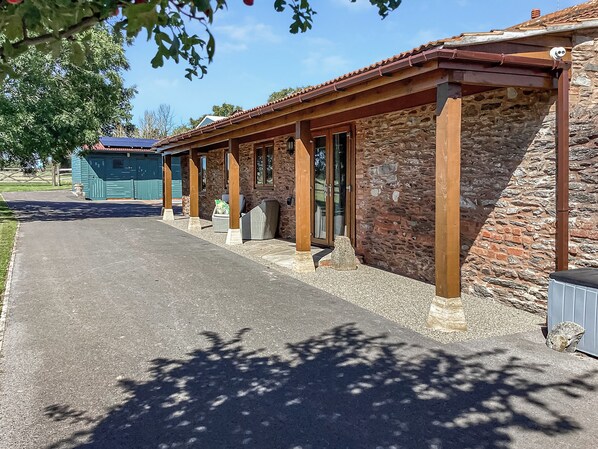 Exterior - 1 bedroom accommodation in Bridgwater (Bridgwater)