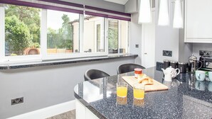Dishwasher, highchair - 6 bedroom accommodation in Preston, Paignton (Preston, Paignton)