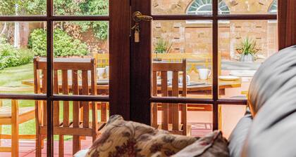 Garden Cottage - UK34669