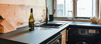2 bedroom accommodation in Knaresborough