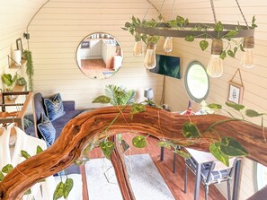 Unclassified image, 3 of 18, button