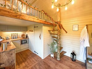 Unclassified image, 5 of 18, button