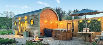 A little hidden gem - perfect romantic getaway.