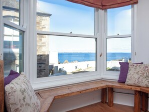 Interior - 3 bedroom accommodation in Mevagissey (Mevagissey)