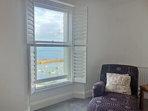 Interior - 3 bedroom accommodation in Mevagissey (Mevagissey)