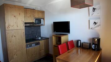 Microonde, lavastoviglie, macchina per tè/caffè, tostapane