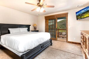 4 bedrooms, premium bedding, iron/ironing board, travel crib - KBM Resorts | Walk to Lifts and Main St, Rent 1416 and 1418 Townhomes together, Pri Hot tub PPS-1418 (Park City)
