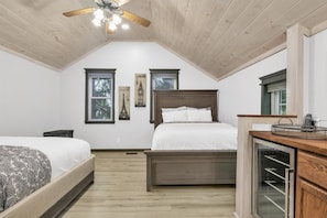 3 bedrooms, free WiFi, bed sheets