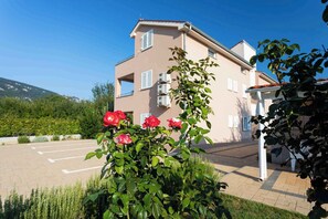 Overnatningsstedets område