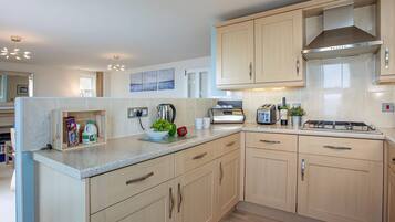 Dishwasher, highchair